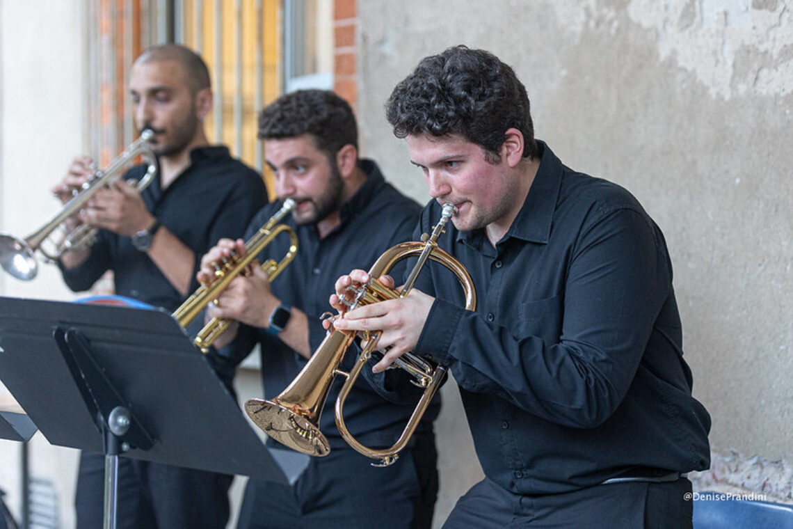 Trombe in giardino